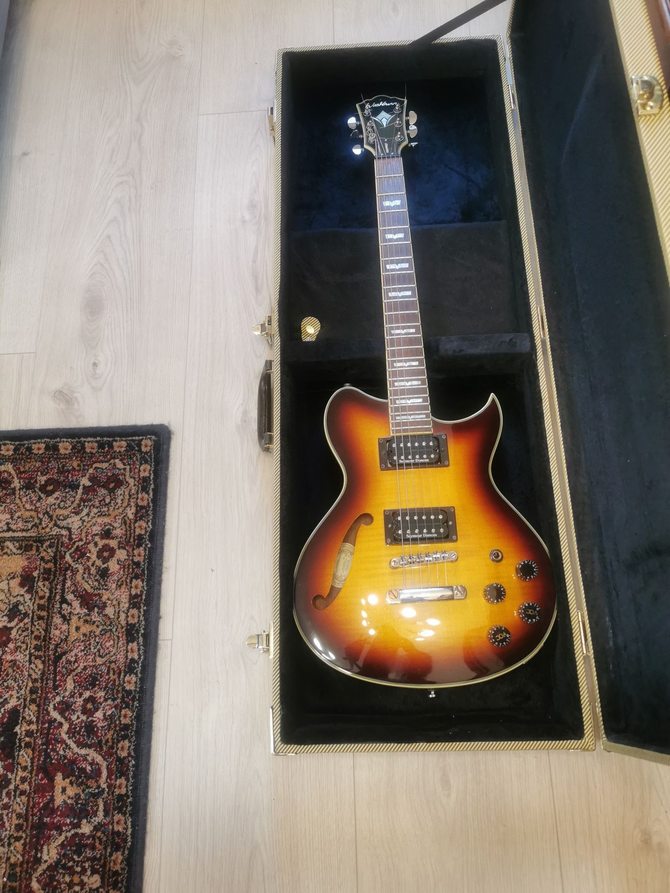 Gitara Washburn model WI67PROF