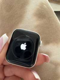 Смарт-годинник Apple Watch 5 40 mm