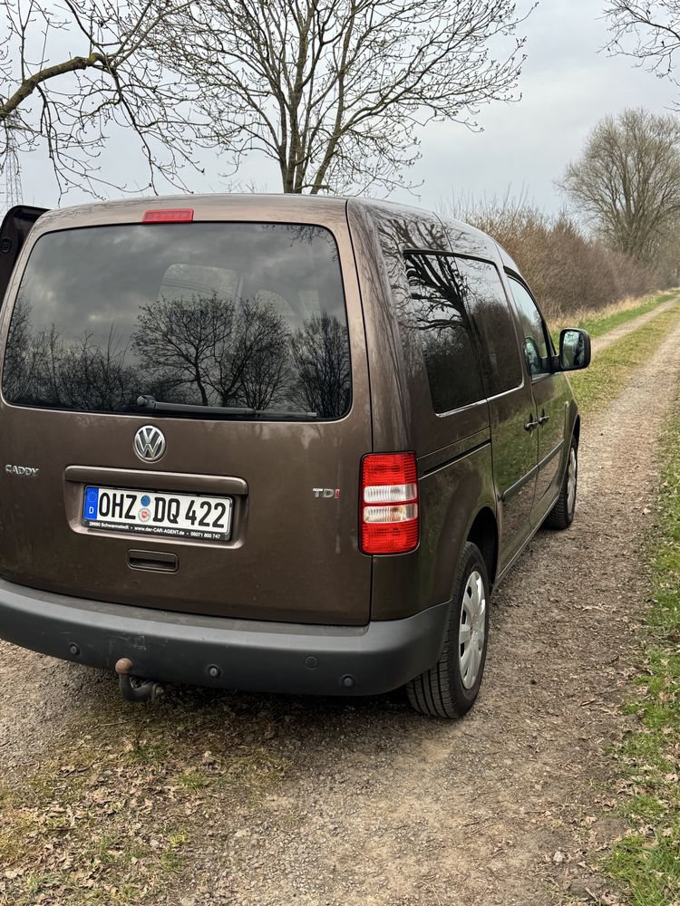 Volkswagen Caddy 1.6 tdi 7 osobowy