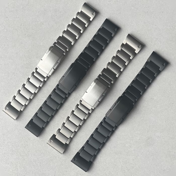 Титановий ремінець Garmin Quick Fit 22мм / 26мм — чорний або сірий