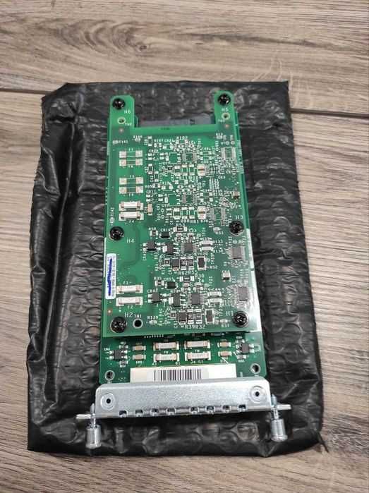 Інтерфейсний модуль Cisco NIM-4FXO
