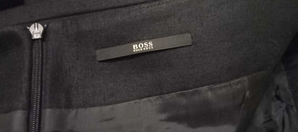 Спідниця Hugo boss 46