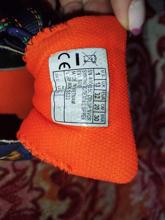 Продам кросівки sketchers