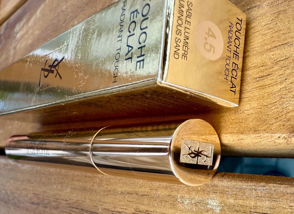 YSL Touche Eclat korektor rozświetlający 4.5 Luminous Sand