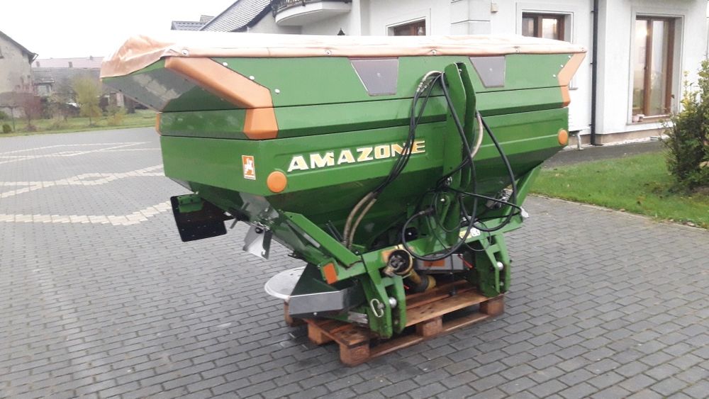 Rozsiewacz amazone talerzowy 3000L