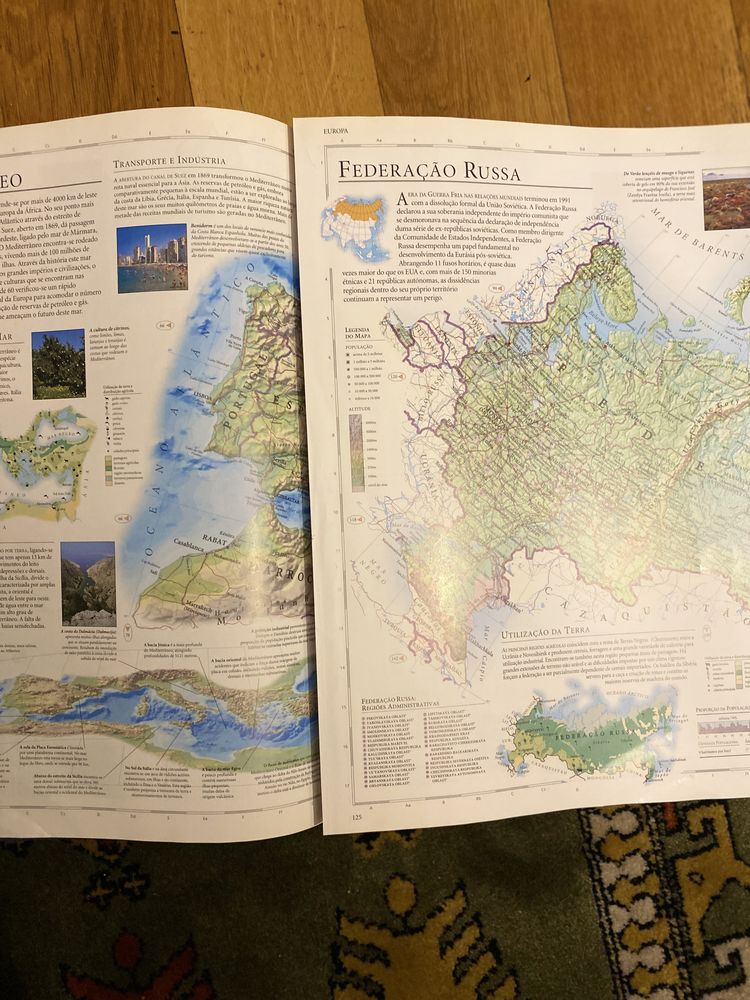 Atlas do Mundo -1 volume histórico; mapas de 1993