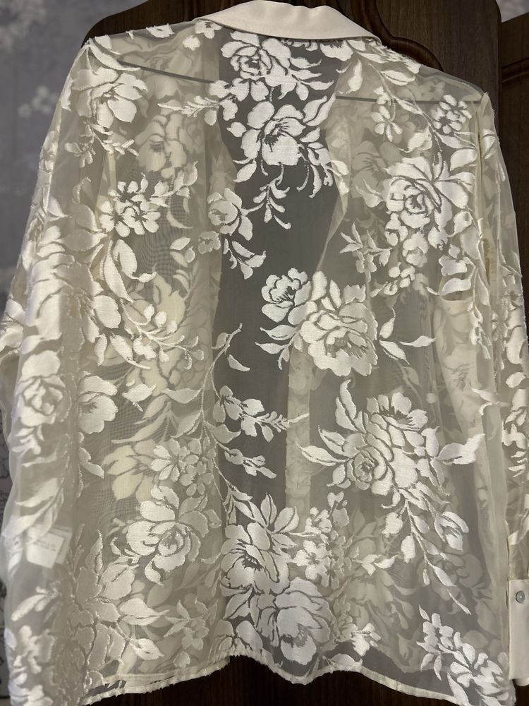 Продам нову блузу Zara