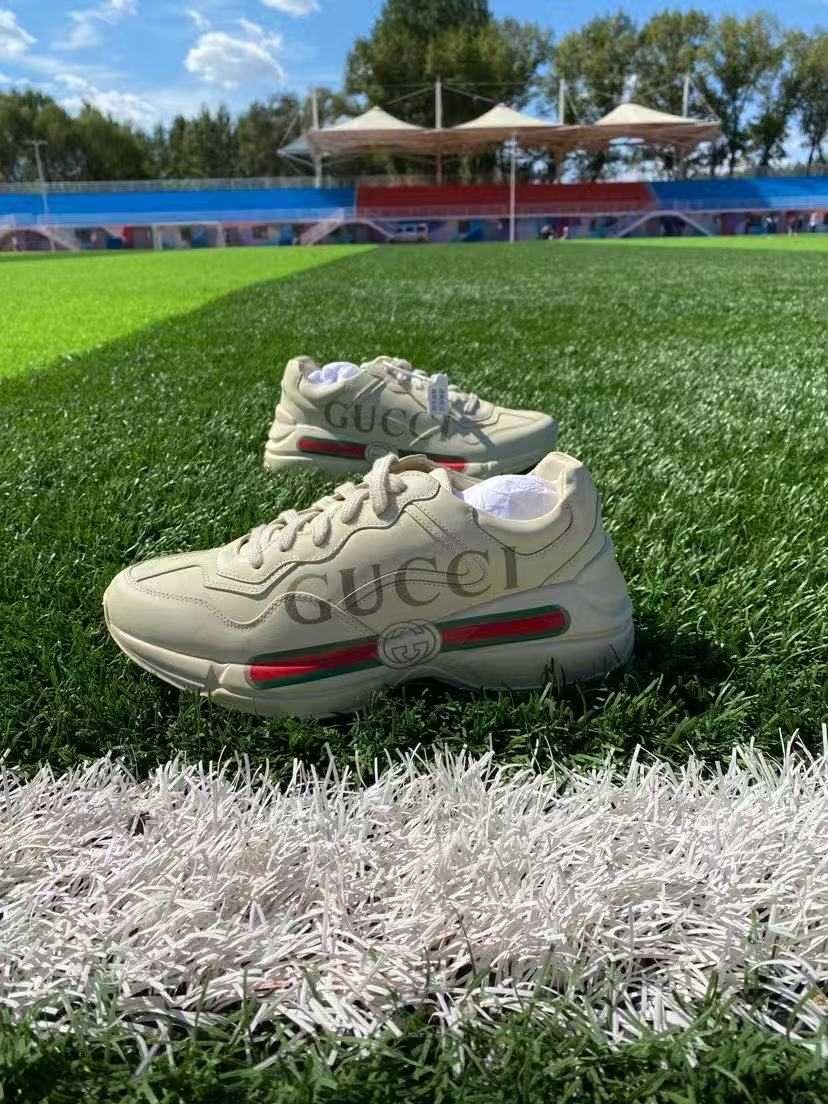 GUCCI Rhyton, tênis chunky clássico brancos