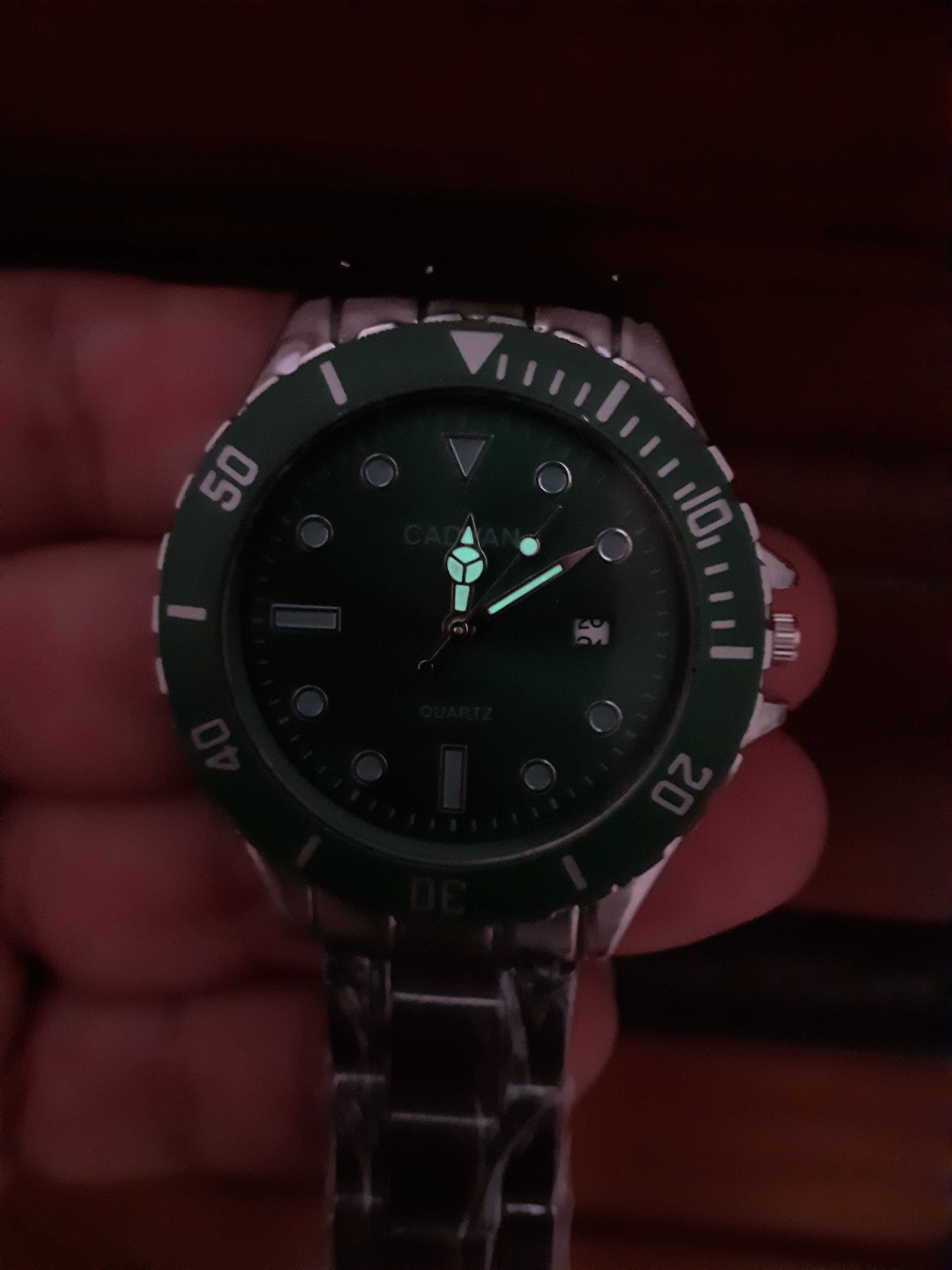 Relógio Cavan, estilo submariner