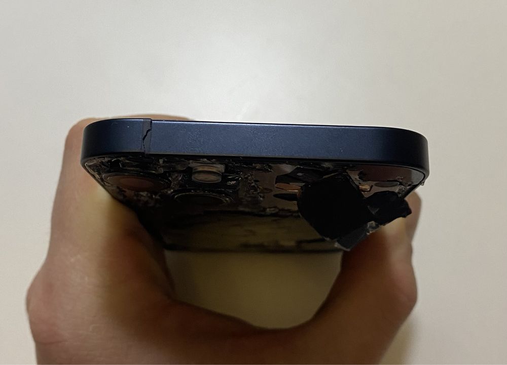 Телефон iPhone 13 /на запчастини! D503