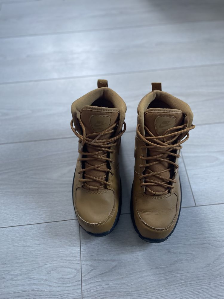 Оригінальні чоловічі жіночі черевики кросівки Nike Manoa ACG GTX 39