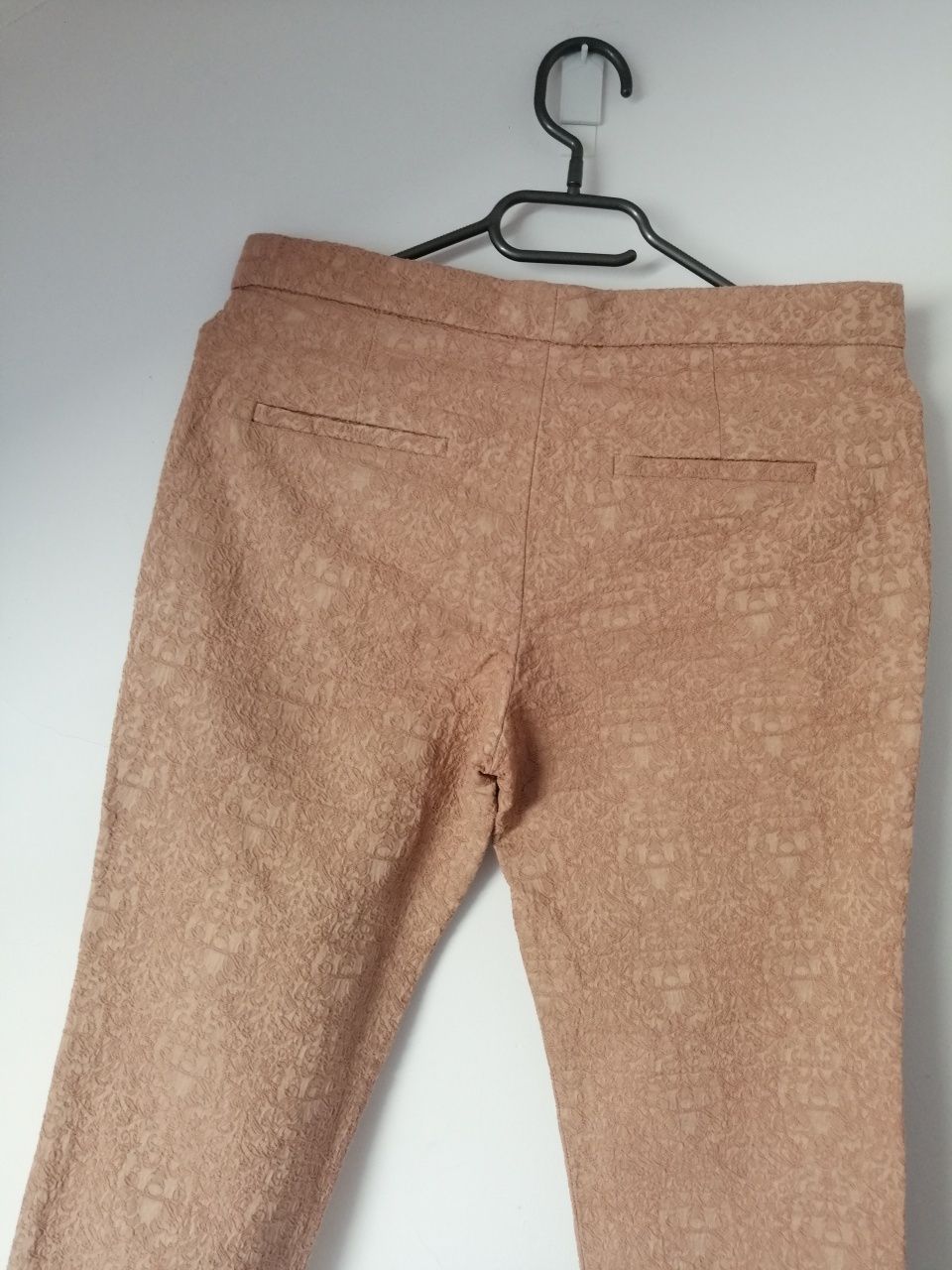 Spodnie Zara 3/4 r. 36 super stan idealny