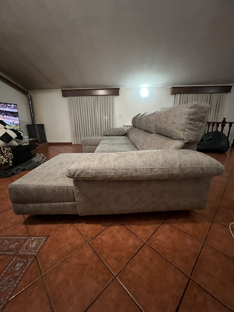 Vendo Sofá Dupla Chaise, com pouco uso