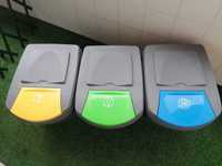 Conjunto de 3 baldes de lixo para reciclagem - Ecopontos