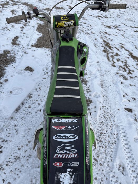 Kawasaki KX 80 pirelli