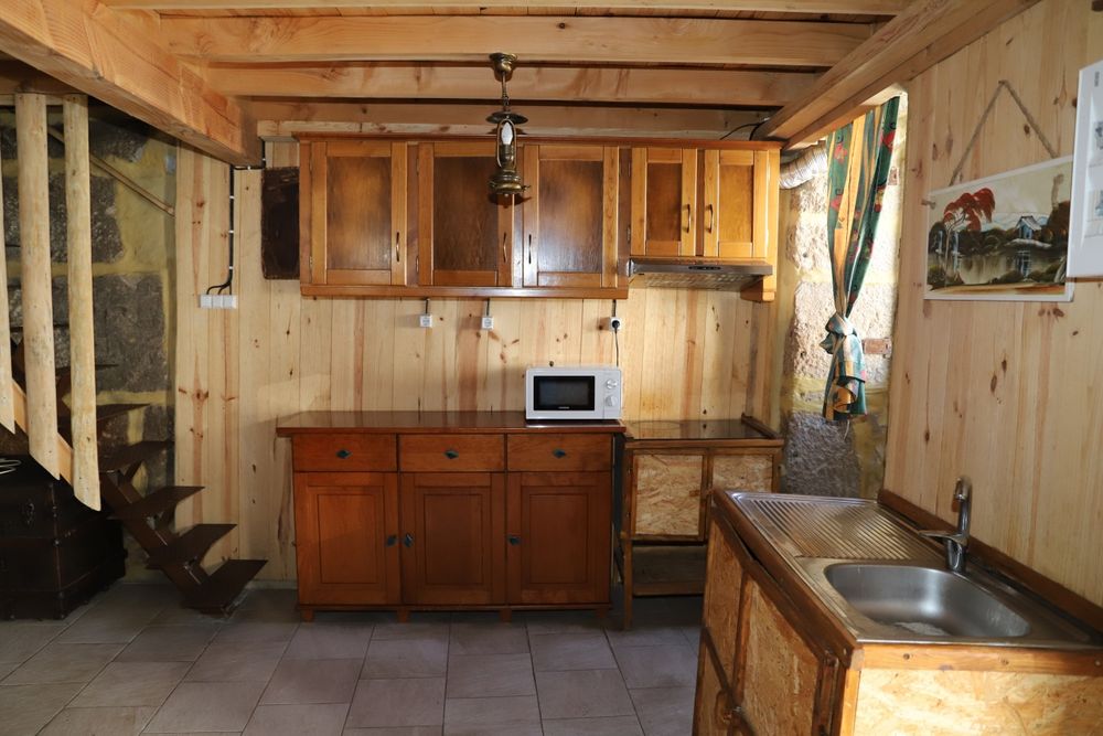 Casa reconstruida na serra da estrela
