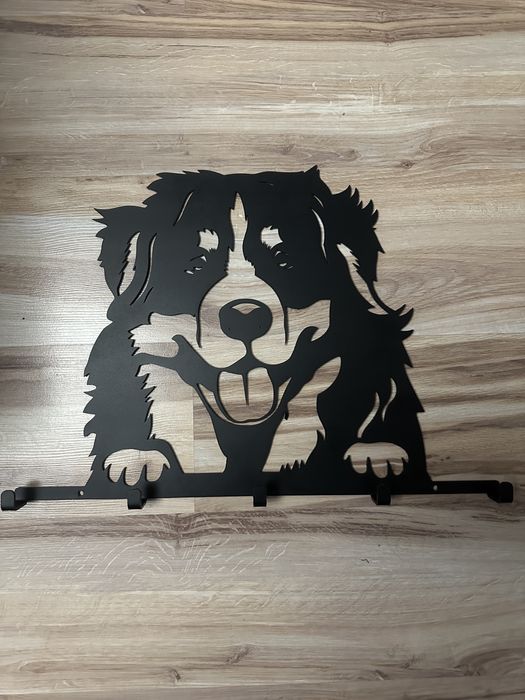 Wieszak na ubrania medale berneński pies pasterski pies