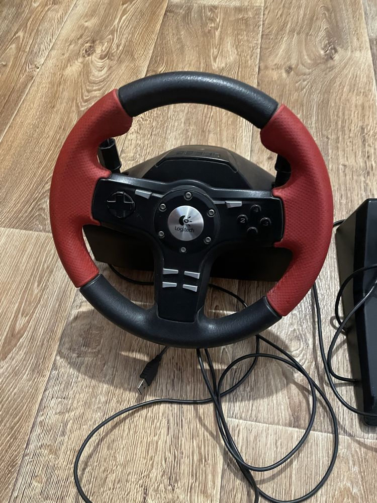 Игровой руль и пидали