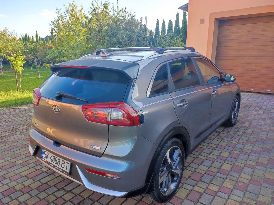 Продам авто Kia Niro 2017 р.в, 1,6 гібрид 149 тис.км., клімат.