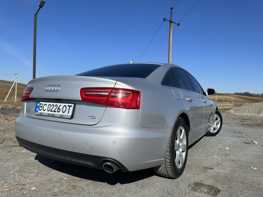 Audi a6 c7 бомбезна комплектація посністю обслужене авто