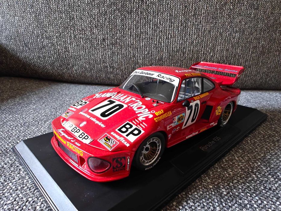 Norev 1:18 Porsche 935 Hawaiian Tropic nowy komplet box