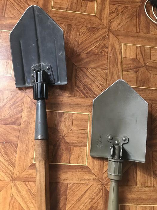 Саперні лопатки розкладні,Швейцарія,Германія,колекційний стан!