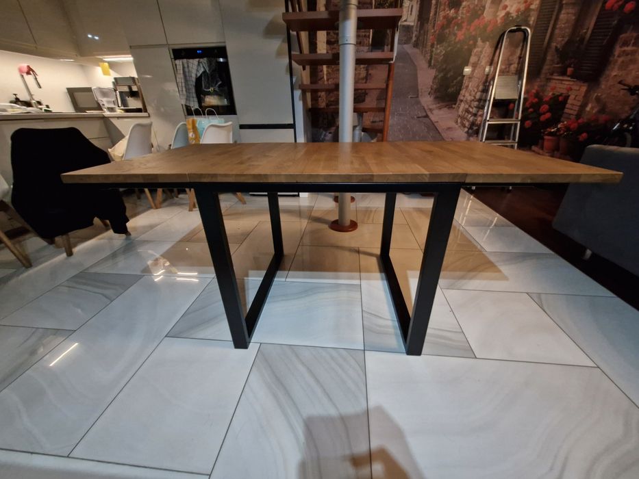 Rozkladany stół dębowy na stalowej ramie 80x80/160