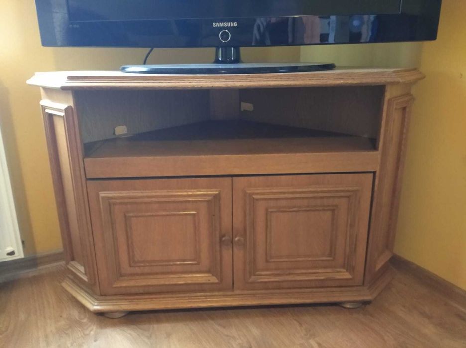 Oddam za darmo!! Kanapa,ława,2 fotele,stolik pod tv.