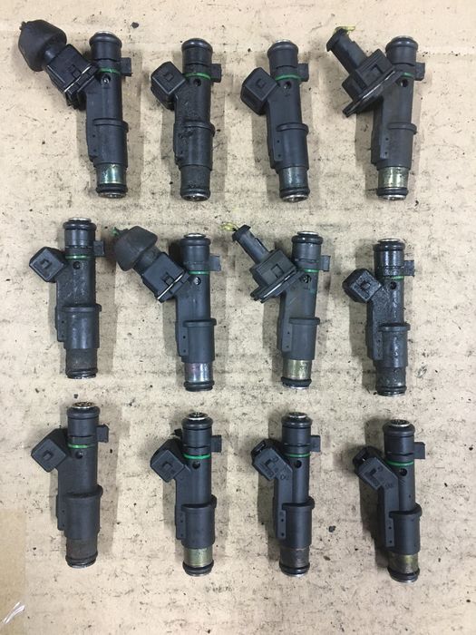 Форсунка Citroen XSARA Picasso C5 C8 \ Peugeot 307 406 1.8 2.0 БЕНЗИН.