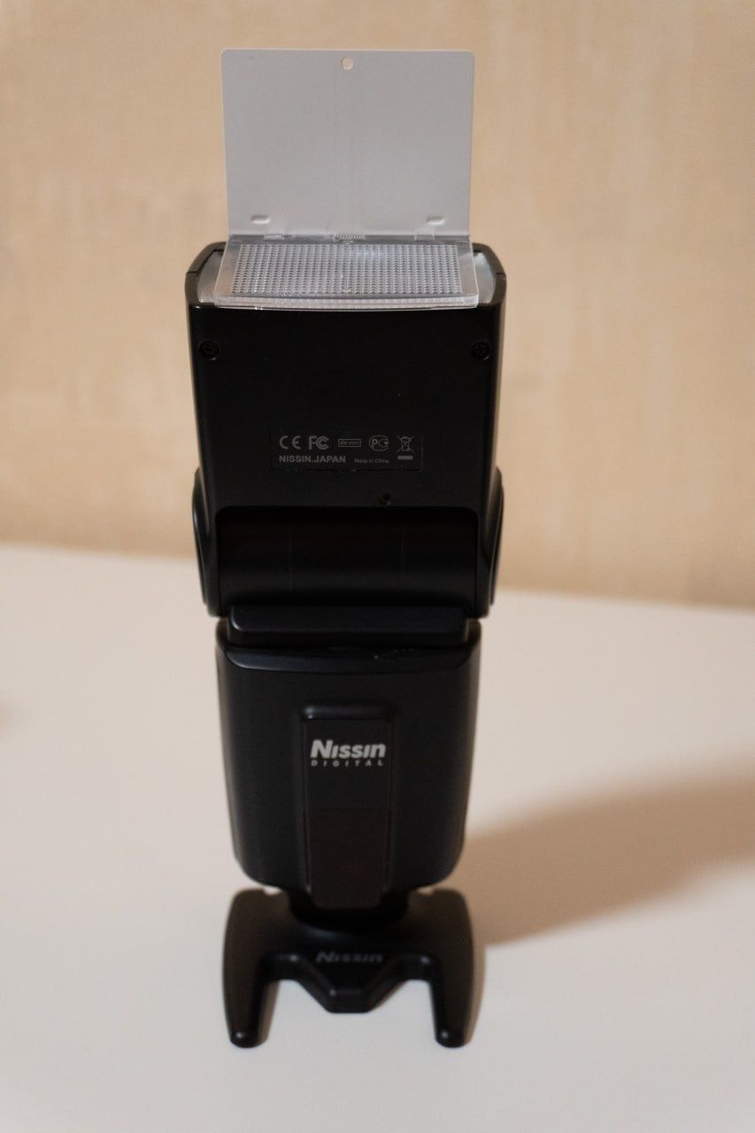 Спалах для дзеркальних камер Canon/Nikon Nissin Di600