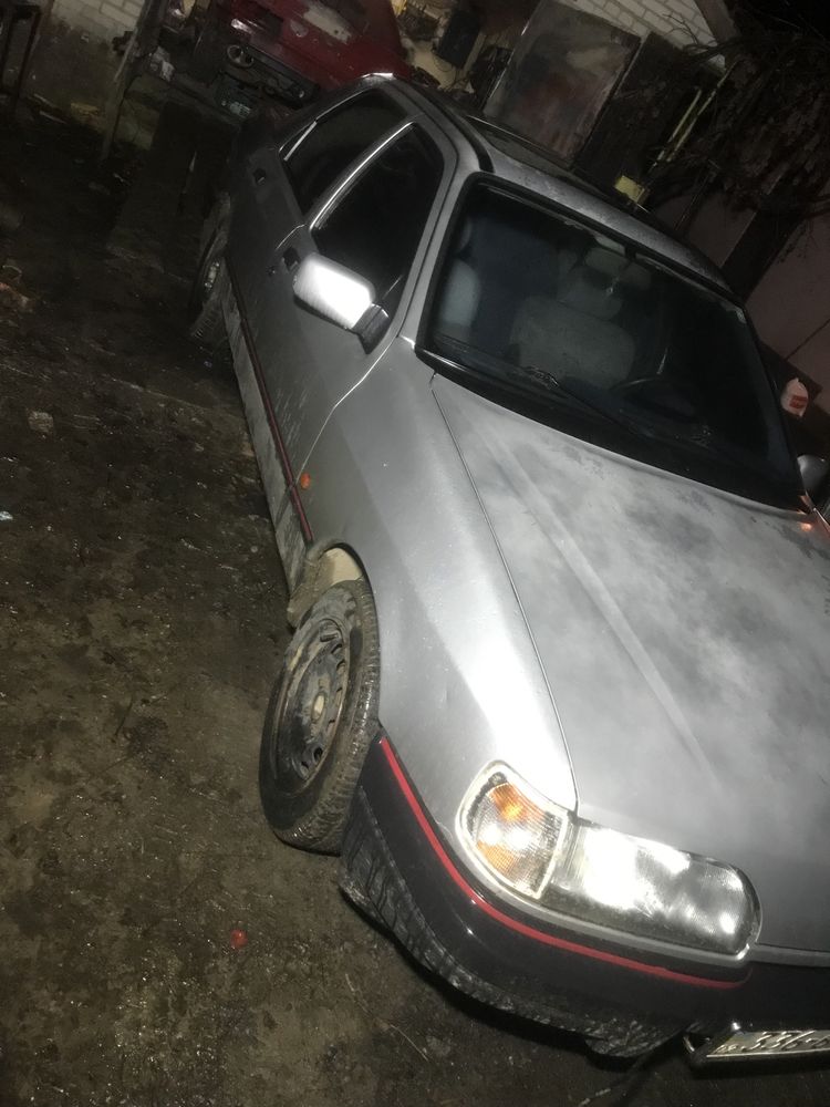 Форд Сієрра 2.0 DOHC GAZ