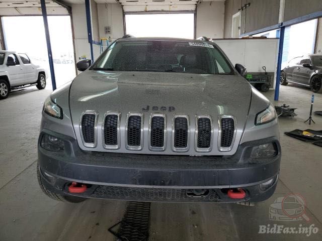 Очень срочно продам . Jeep Cherokee Trailhawk 2017. не на ходу