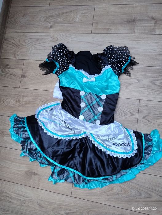 Przebranie na Halloween. Proszę patrzeć na wymiary.