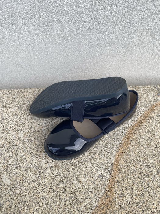 Sapatos de menina azul marinho, muito giros para 1 cerimonia