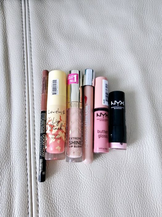 Szminki i błyszczyki zestaw + kredka gratis