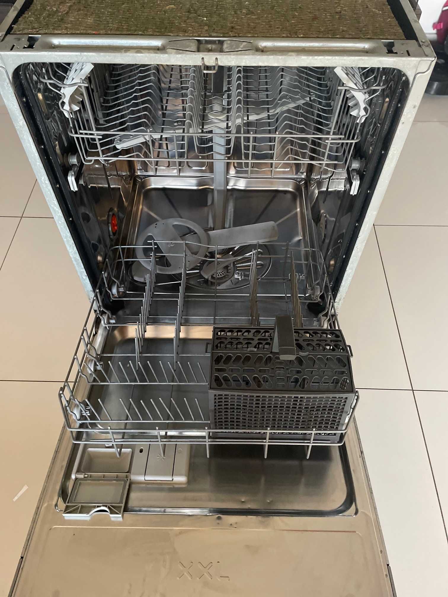 Zmywarka Electrolux ESL6374RO, do zabudowy