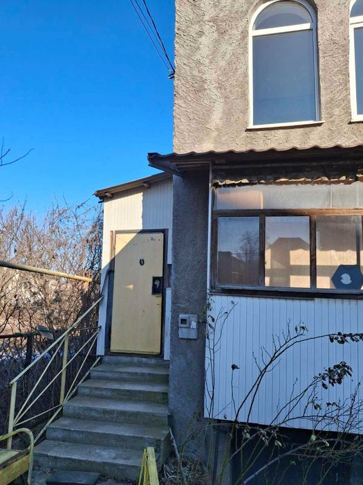 (13) Продам міцний 2-поверховий будинок в Сухому Лимані.