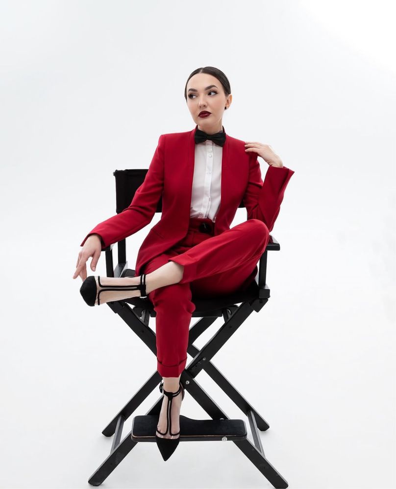 Костюм Zara*брючний*бордовий*червоний