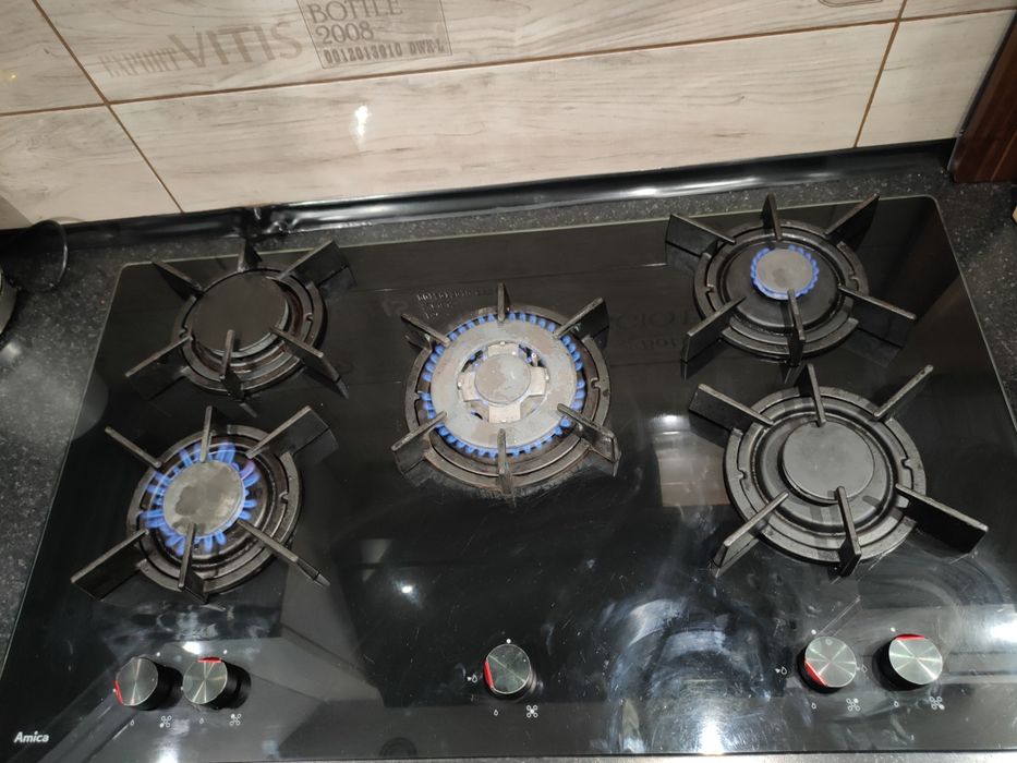 Płyta gazowa Amica 90 cm 5 palników szkło ceramiczne ruszta żeliwne