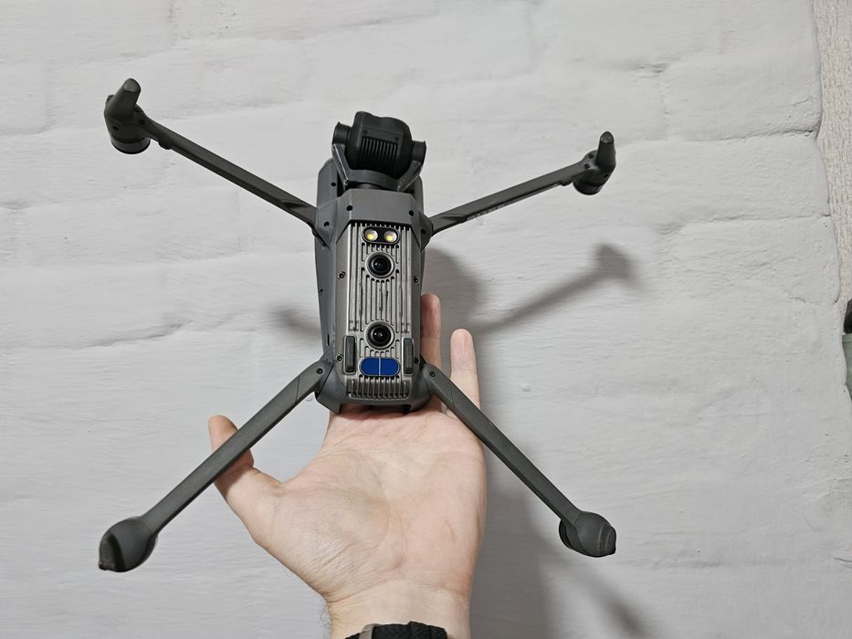 квадрокоптер DJI Mavic 3t enterprise в идеале с небольшим налето