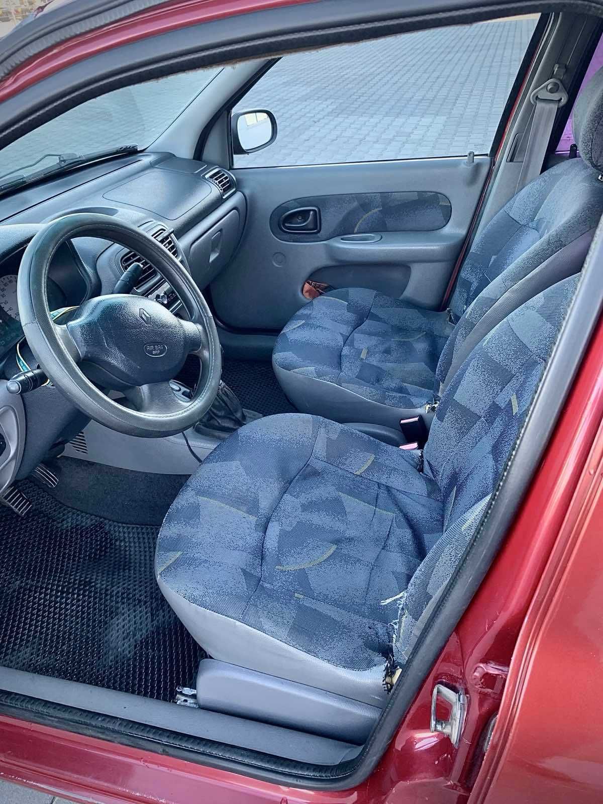 Продам Renault Clio 2002