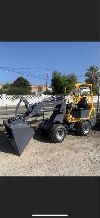 Máquina Eurotrac W11 articulada nova