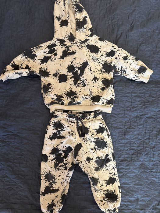 Костюм next 1,5-2 роки ( буде довше)