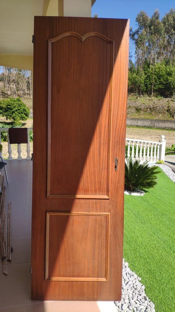 Portas de madeira
