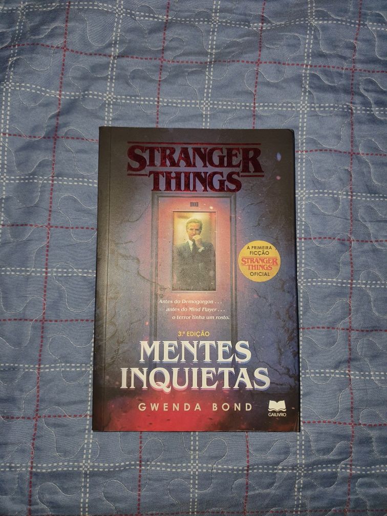 Livro Mentes Inquietas- Stranger Things