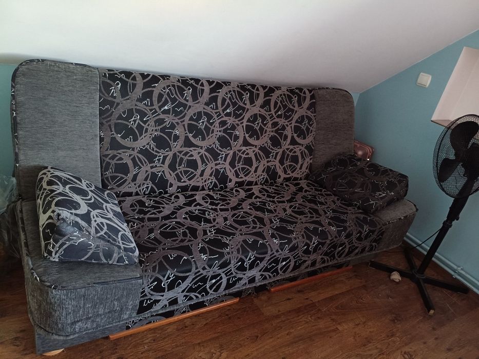 Sprzedam kanapę rozkładaną wersalkę