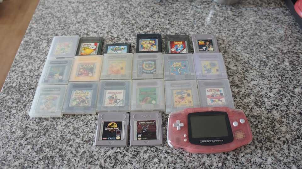 Nintendo Gameboy Advance + 20 Jogos