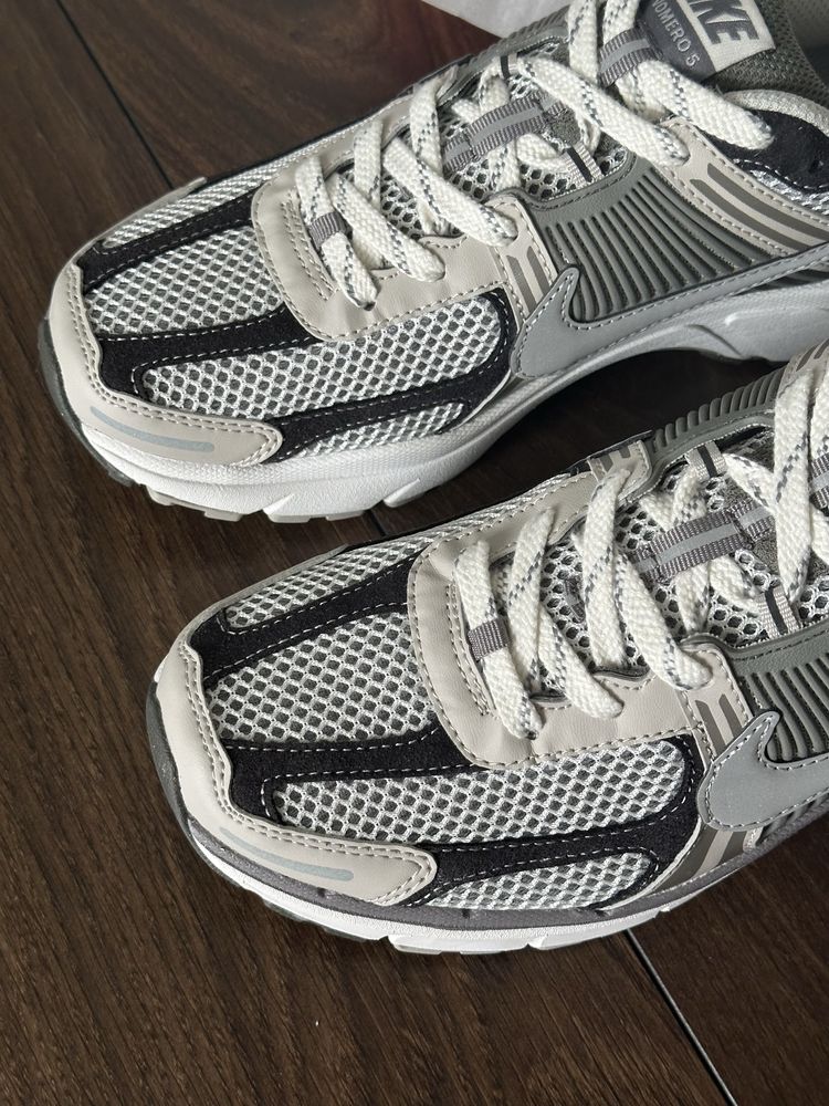 Оригінальні Кросівки Nike Air Zoom Vomero 5 Light Iron Ore Найк зум