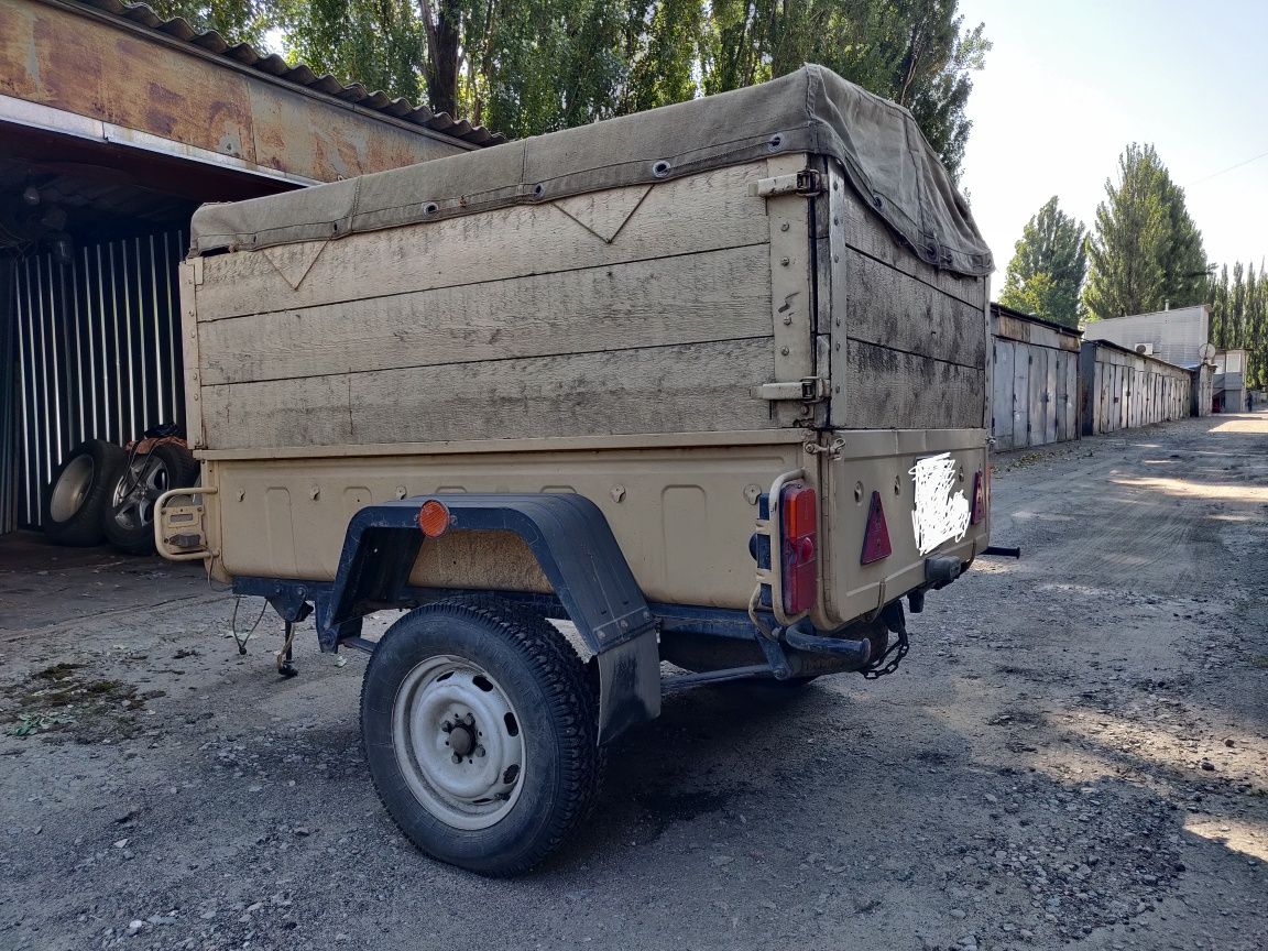 Прицеп грузовой КрАЗ - 8138 к легковому автомобилю