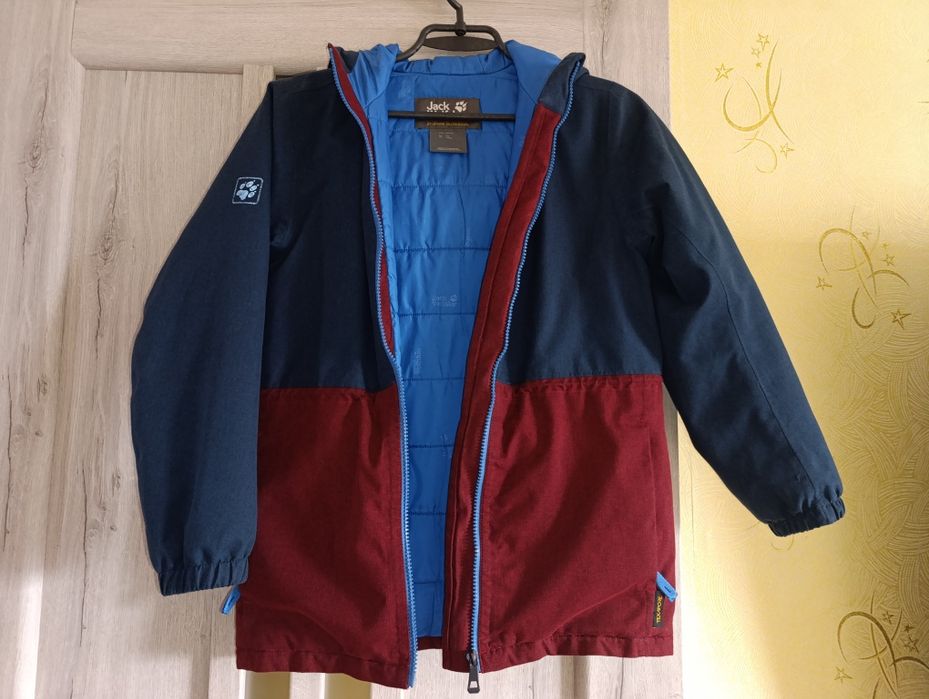 Куртка демісезон Jack Wolfskin на хлопця 140см
